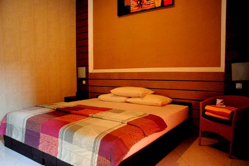 Denays House Hotel Jimbaran  Room photo